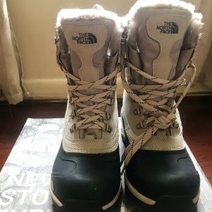 The Northface Boots **BRAND NEW**